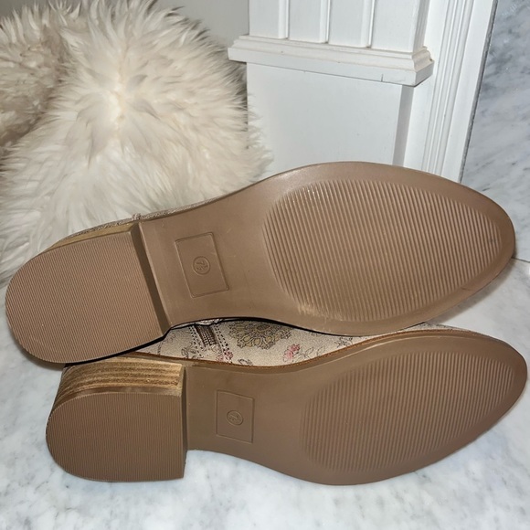 𝅺New! American Rag Floral Taupe Jolene Western Ankle Bootie - Picture 8 of 12